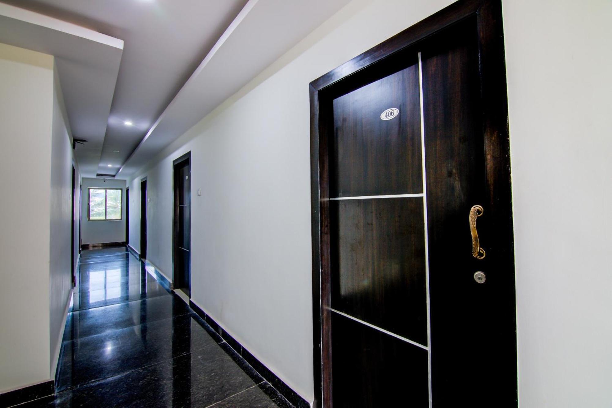 Super Collection O Ramachandra Residency Kurmannapalem Экстерьер фото